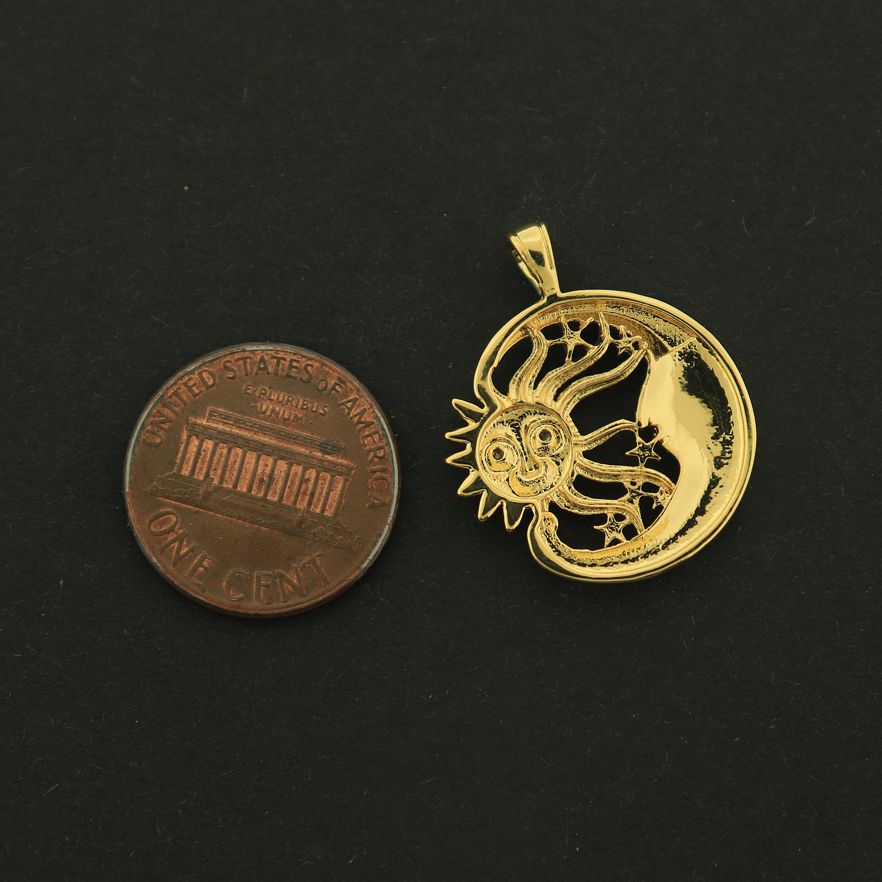 14k Gold Sun and Moon Charm - Crescent Moon Pendant - 14k Gold Filled - GLD228