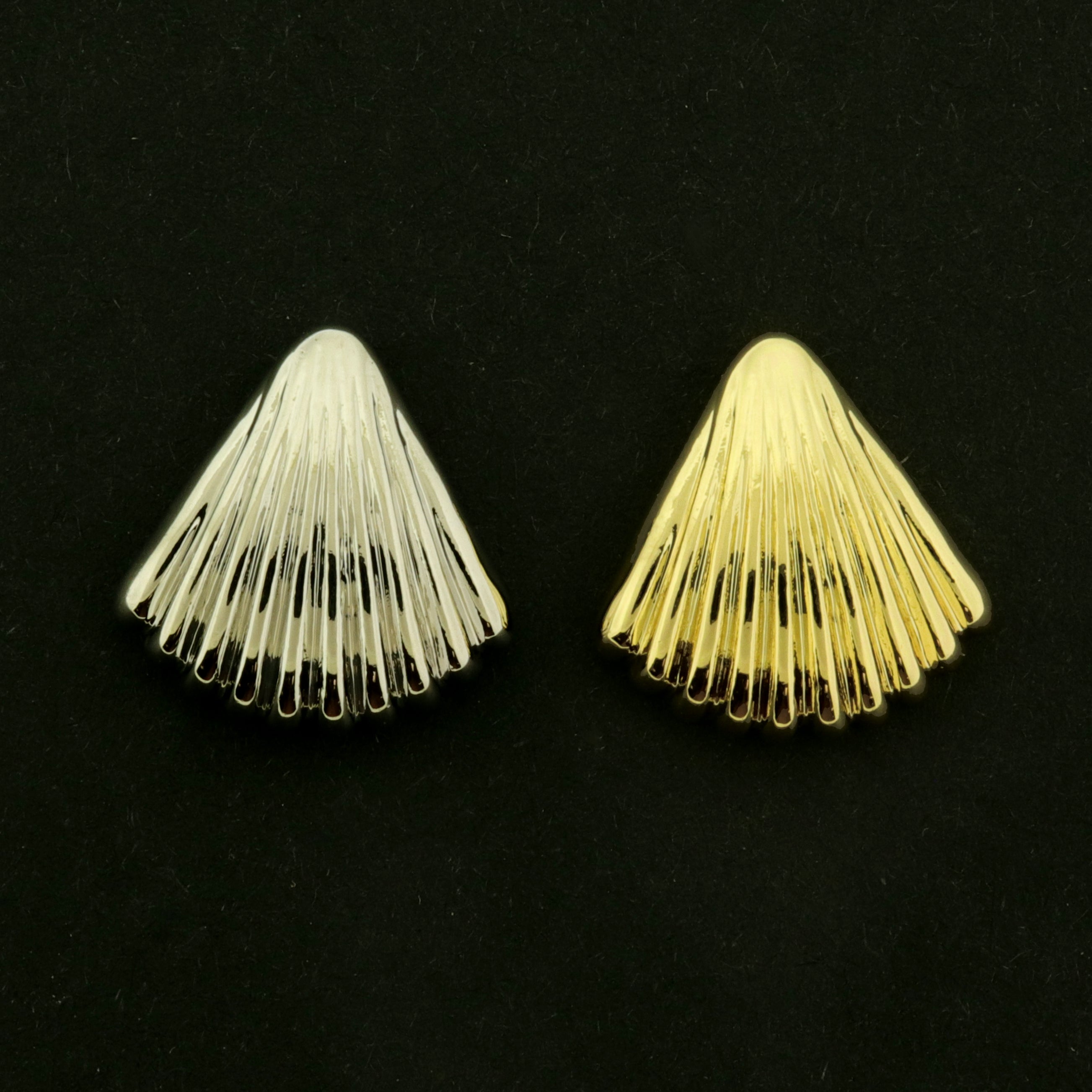 14k Shell Charm - Beach Pendant - 14k Gold Plated - Choose Your Tone!