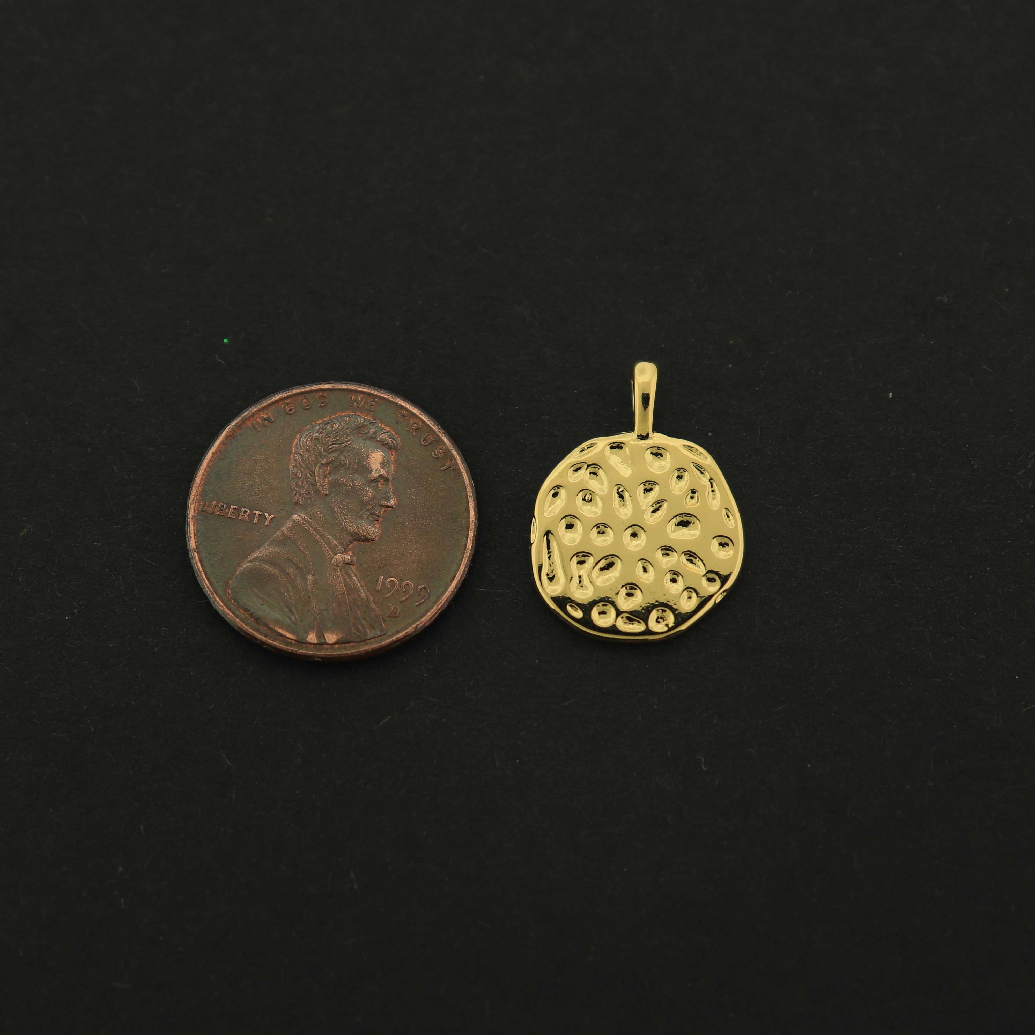 18k Crescent Moon Charm - Celestial Pendant - 18k Gold Plated - GLD469