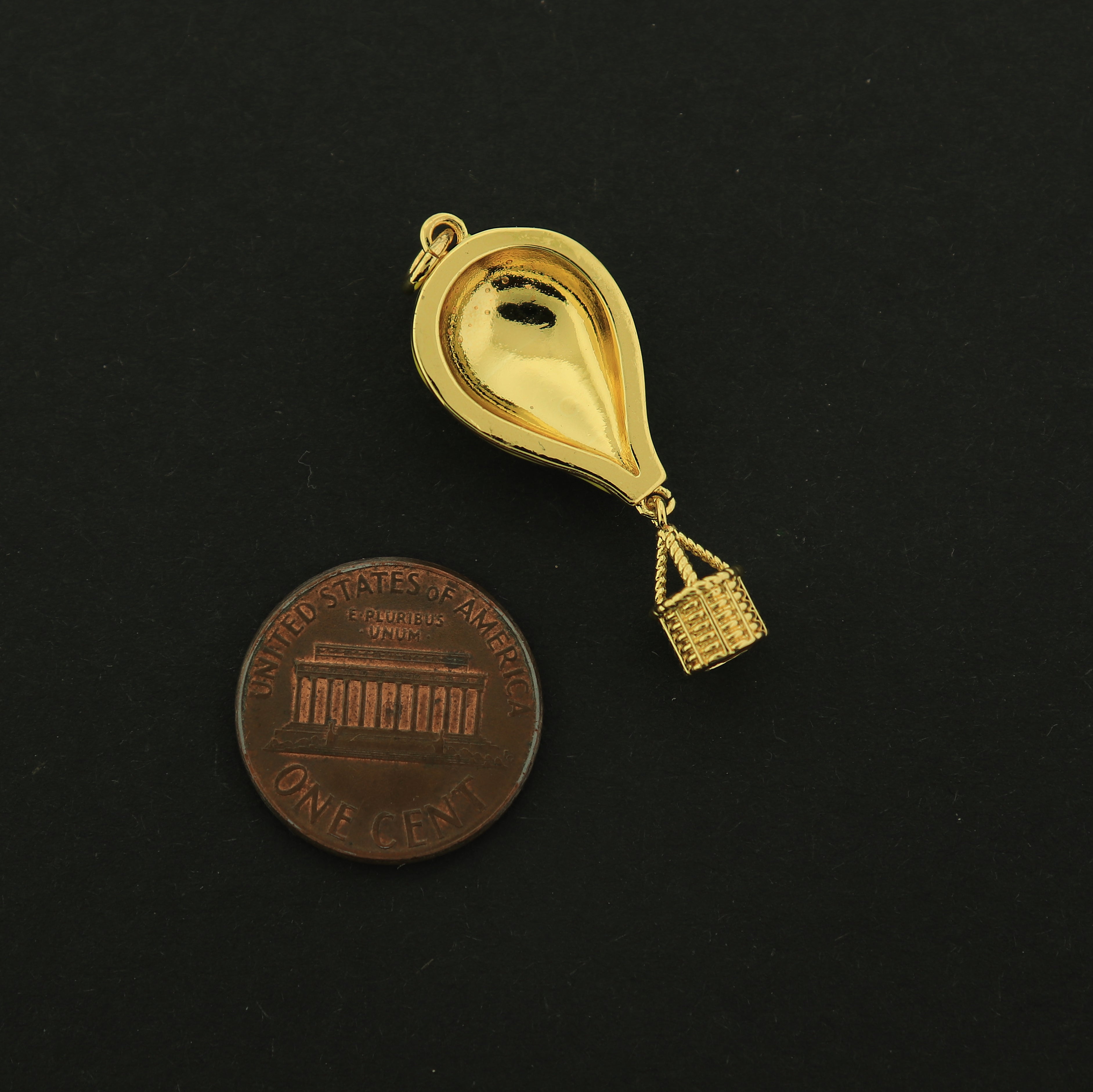 18k Gold Hot Air Balloon Charm - Travel Pendant - 18k Gold Plated - GLD061