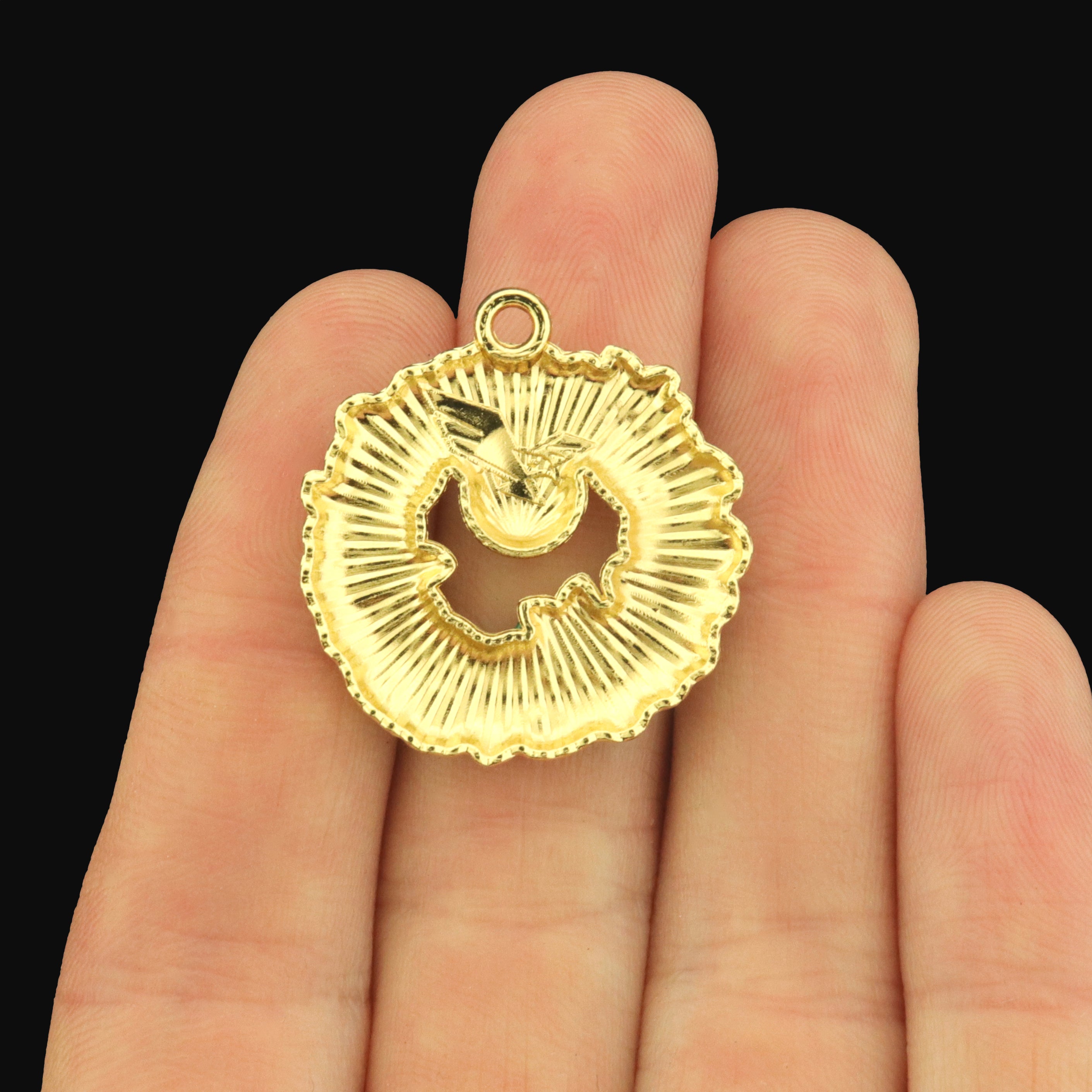 2 Christmas Wreath Gold Tone Enamel Charms - E1693