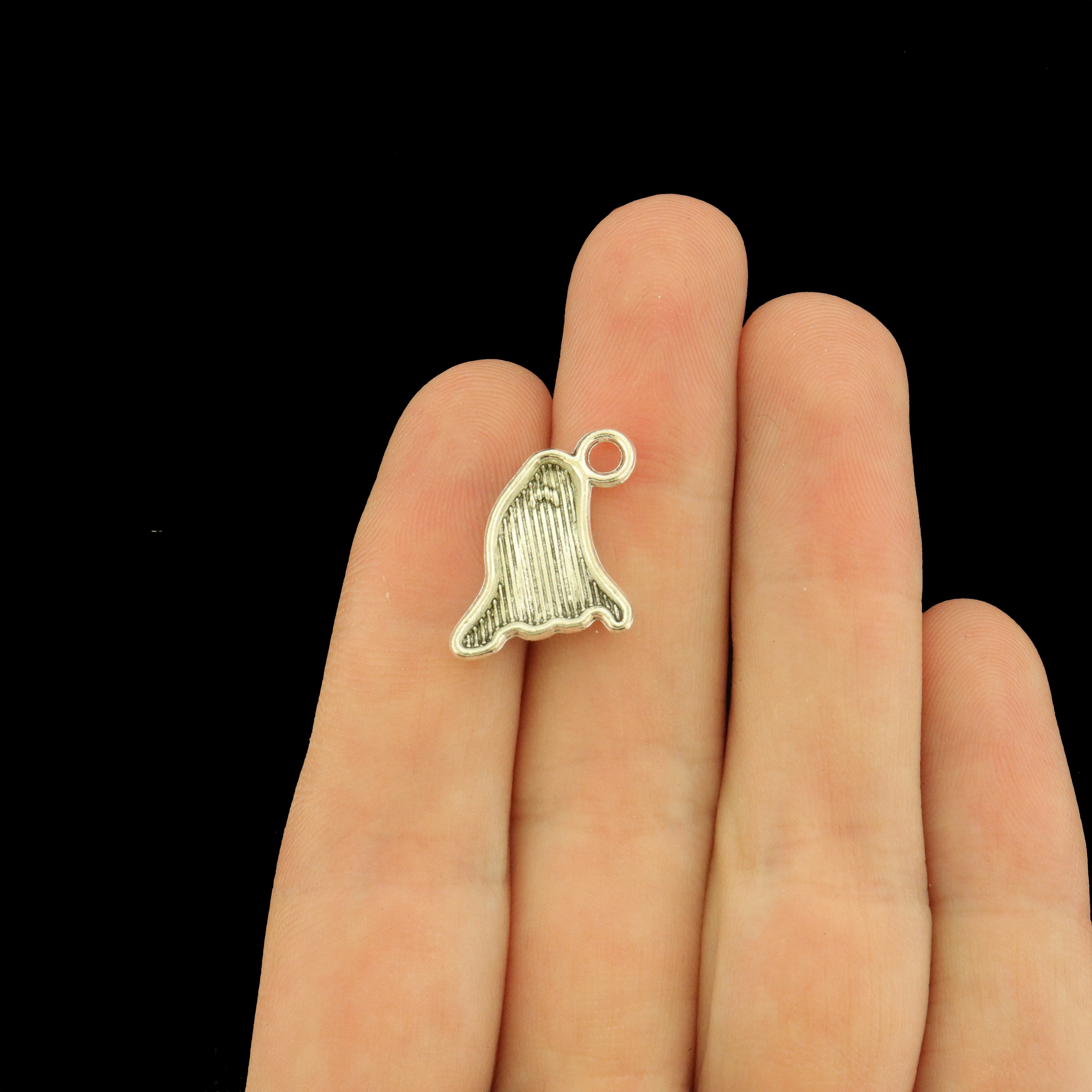 20 Ghost Antique Silver Tone Charms - SC128