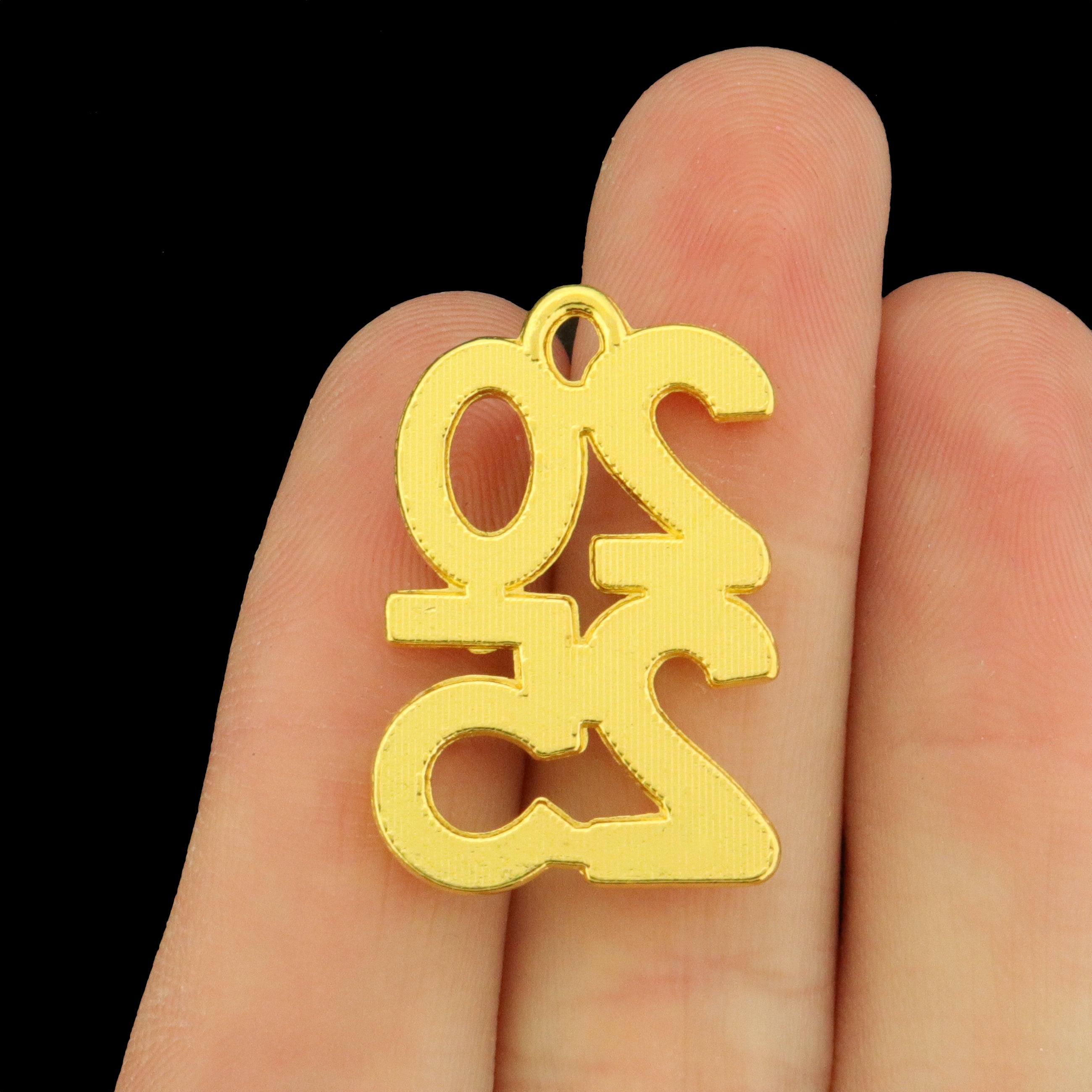 4 Year 2025 Gold Tone Alloy Charm - GC1133