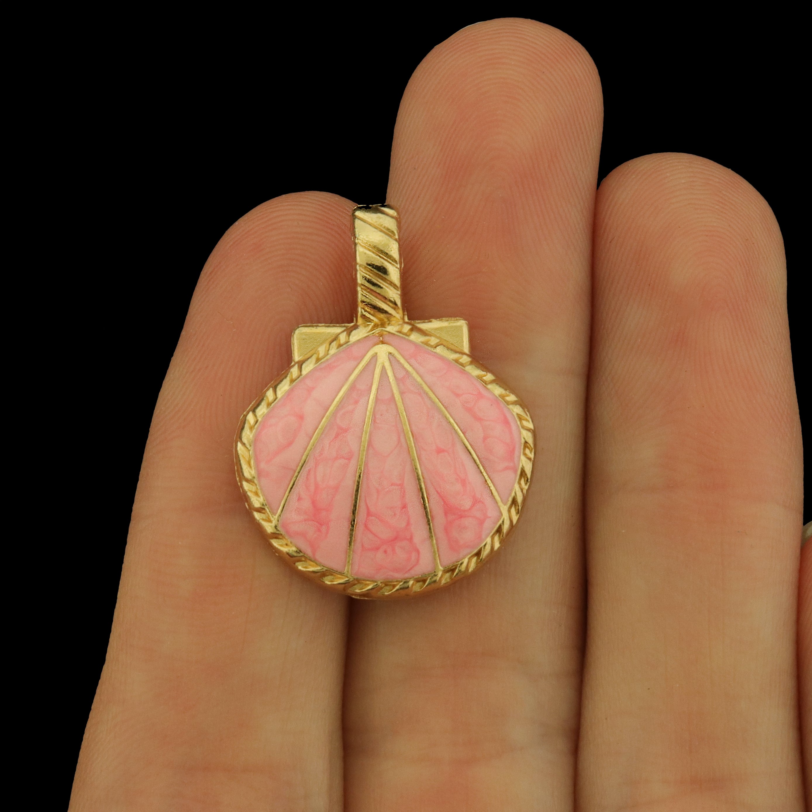6 Pink Seashell Gold Tone Enamel Charms - E1648