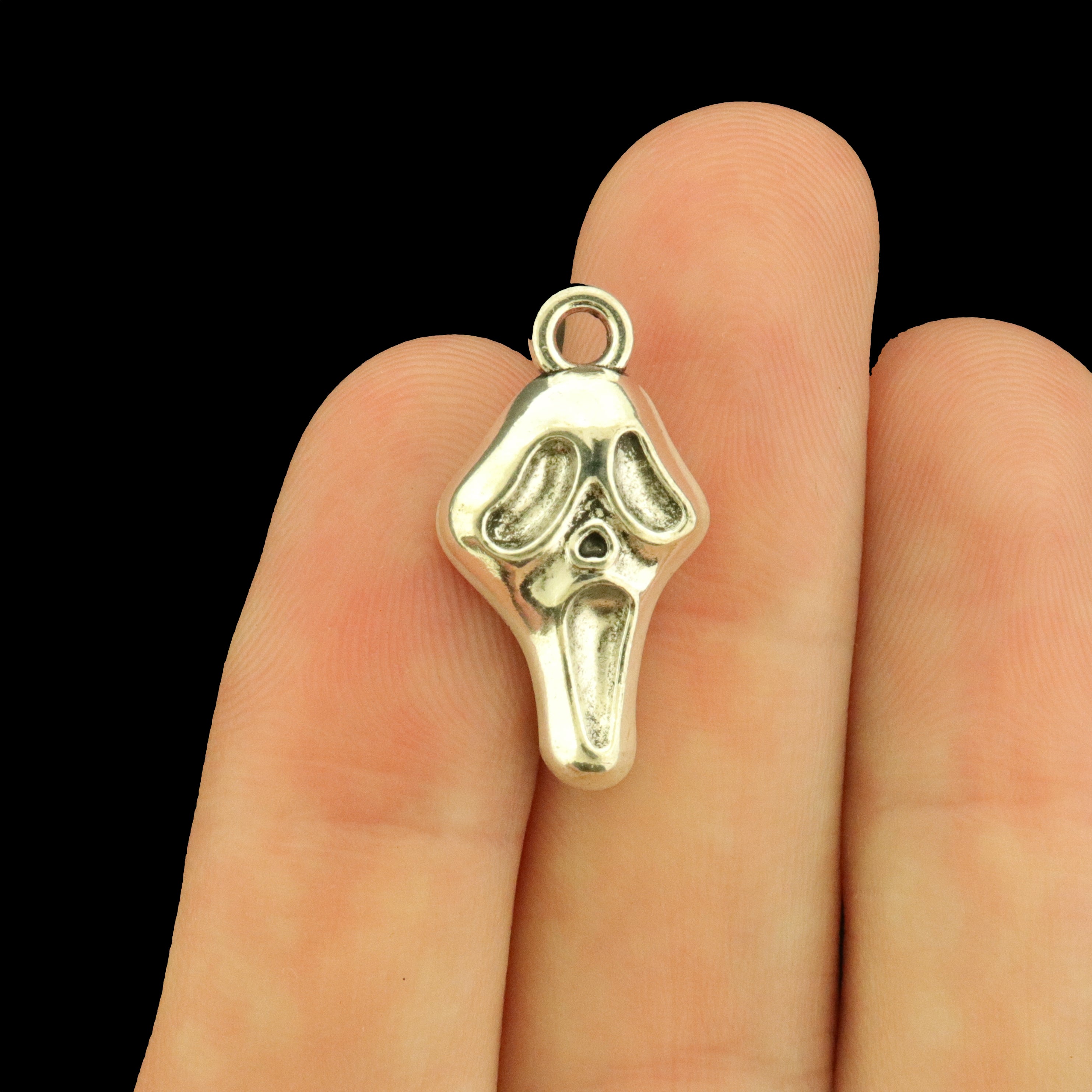 6 Screaming Face Antique Silver Tone Charms - SC506