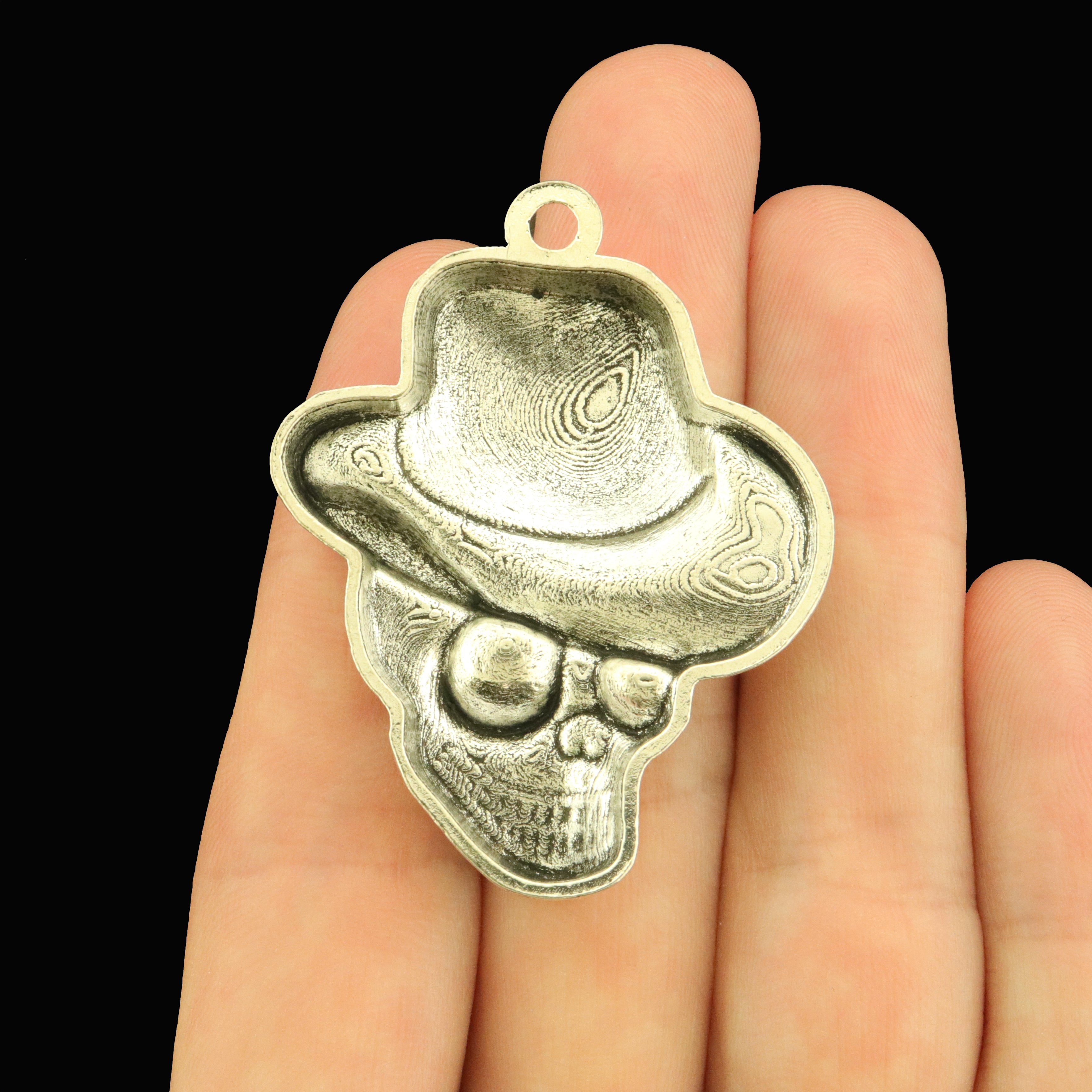 4 Cowboy Skull Antique Silver Tone Charms - SC536