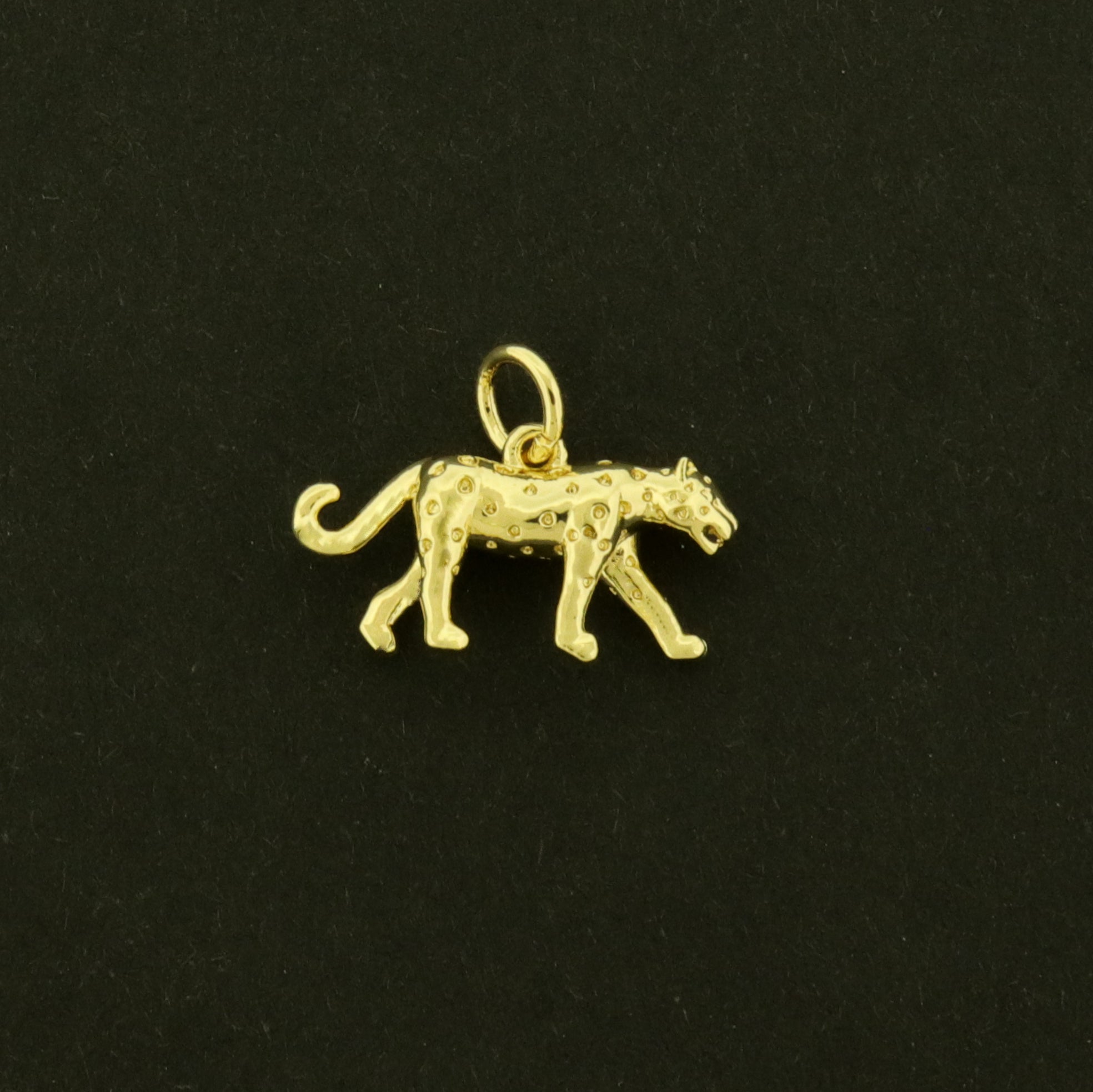 18k Cheetah Charm - 3D Animal Pendant - 18k Gold Plated Copper - GLD1295