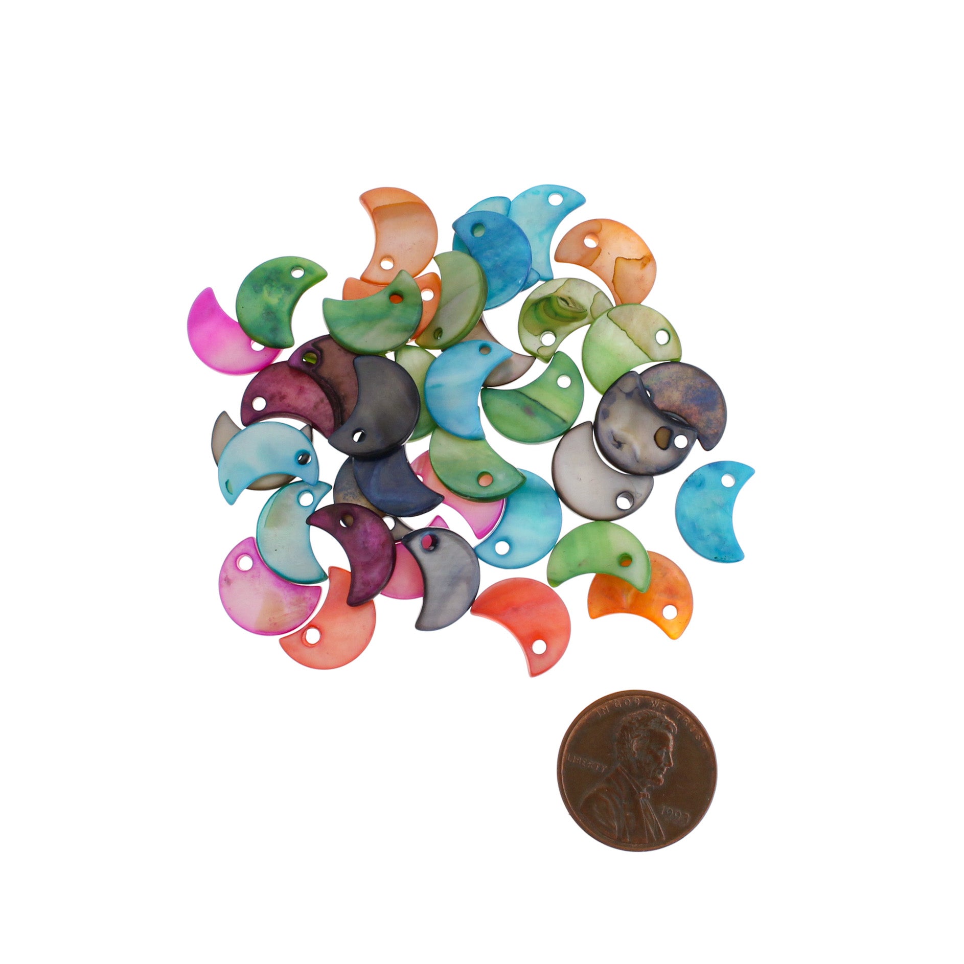 Assortiment de 10 breloques en coquille d'eau douce naturelle Croissant de lune assorties 2 faces - Z246