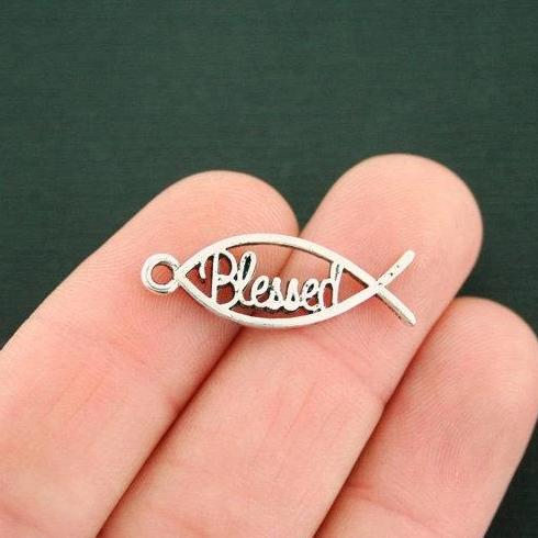 10 breloques argentées antiques bénies - SC7534