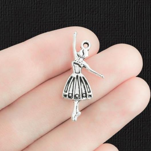 10 breloques argentées antiques danseuse - SC136