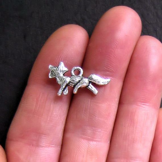 10 Fox Antique Silver Tone Charms 3D - SC183