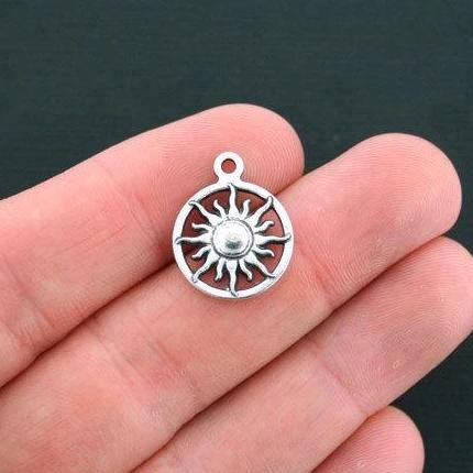 10 breloques de ton argent antique soleil - SC4547