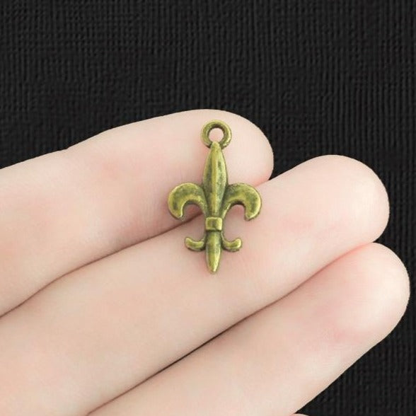 12 breloques fleur de lis ton bronze antique - BC166