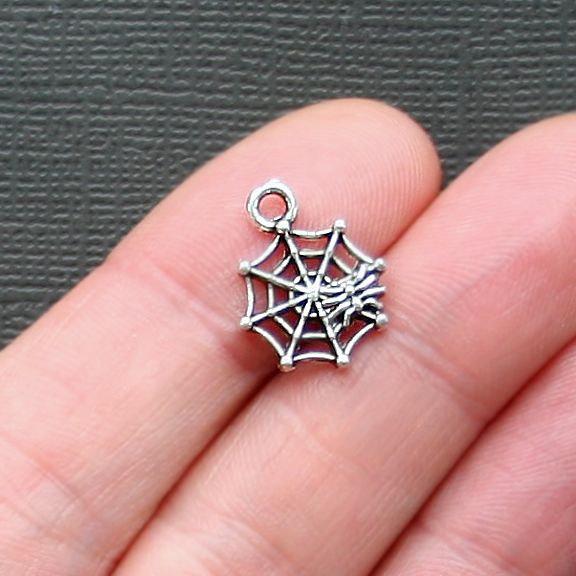 12 breloques argentées antiques en toile d'araignée - SC2740