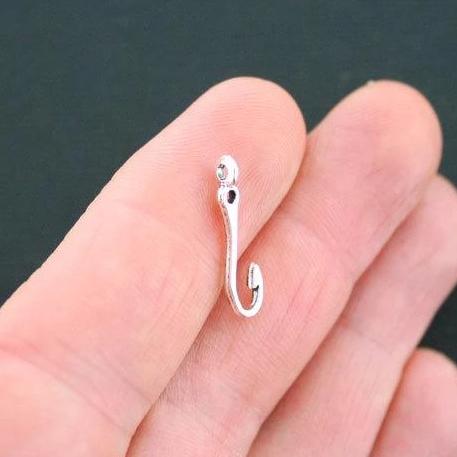 15 breloques argentées antiques crochet 2 faces - SC4703