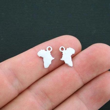 18 Africa Antique Silver Tone Charms 2 Sided - SC4440