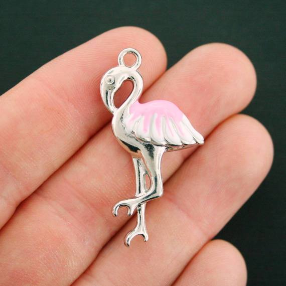 2 breloques en émail ton argent flamant rose 2 faces - E443