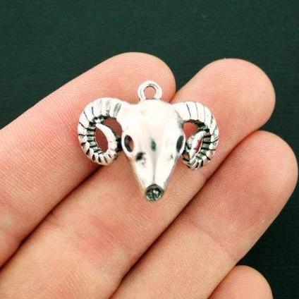 2 breloques argentées antiques Ram - SC6291