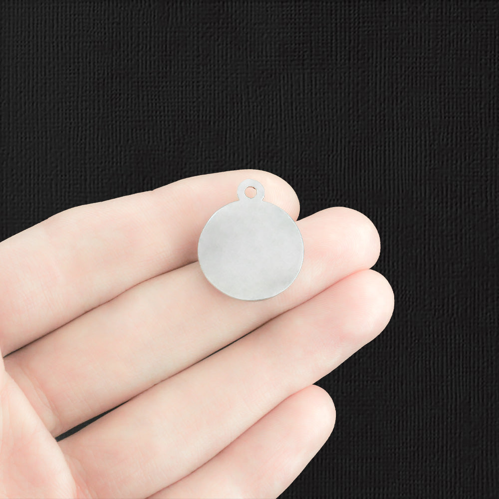 2 breloques en émail argenté imprimé patte rouge - E360