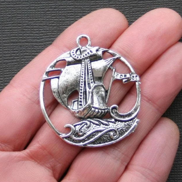 2 breloques de ton argent antique de grands voiliers - SC2147