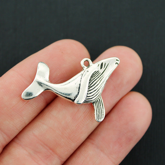 2 breloques de ton argent antique baleine - SC1985