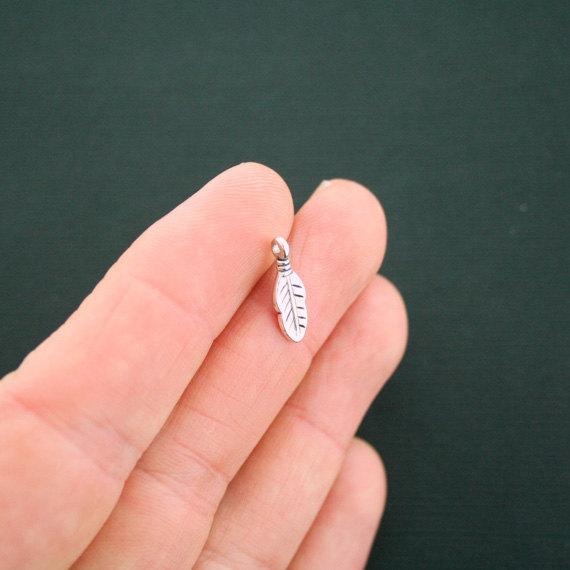 20 breloques plumes argentées antiques 2 faces - SC6164