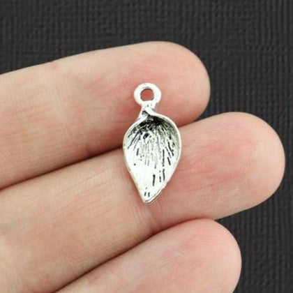 25 Leaf Antique Silver Tone Charms - SC5962