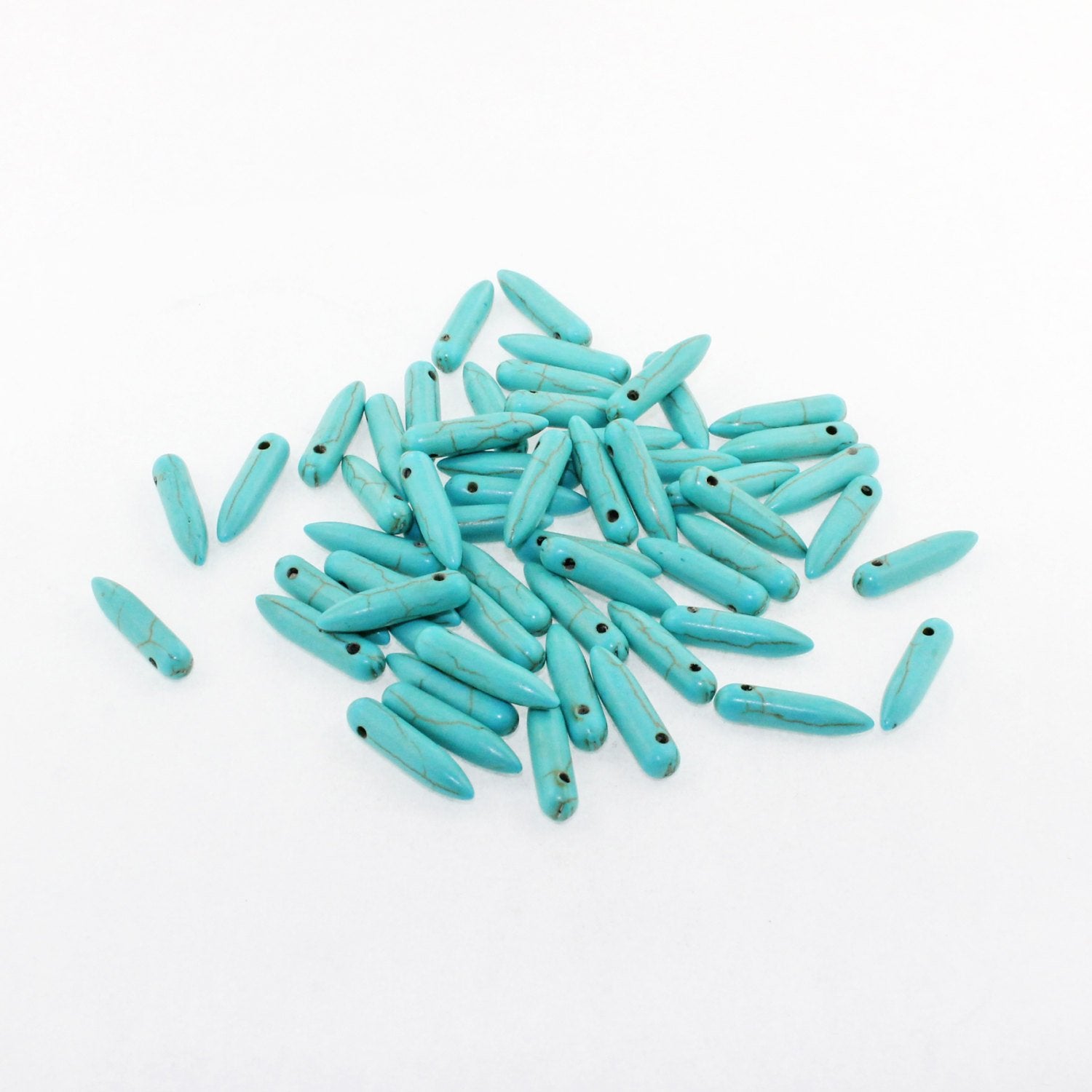 25 breloques en pierres précieuses d'howlite naturelle 3D - BD1440