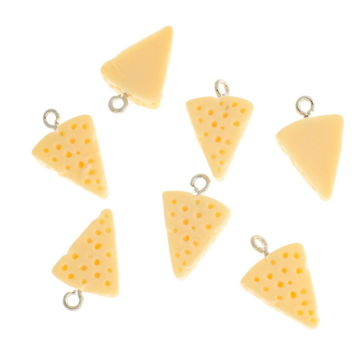 4 breloques en résine de fromage - K556