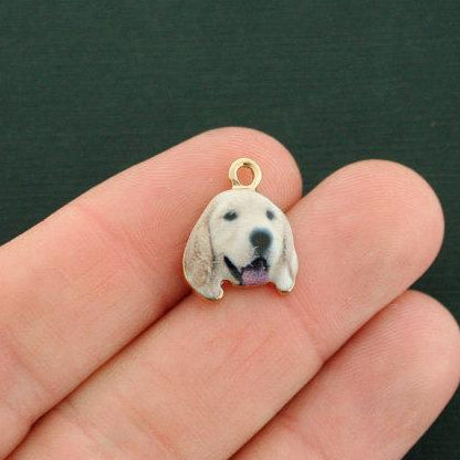 4 breloques chien en émail doré - E616