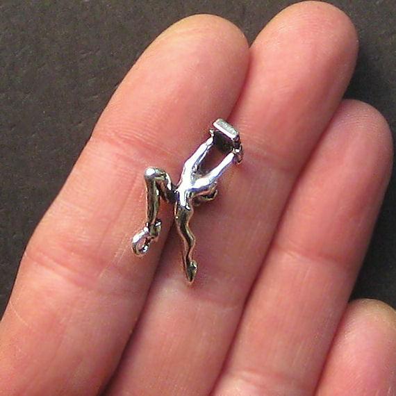 4 breloques de ton argent antique de gymnastique 3D - SC1355