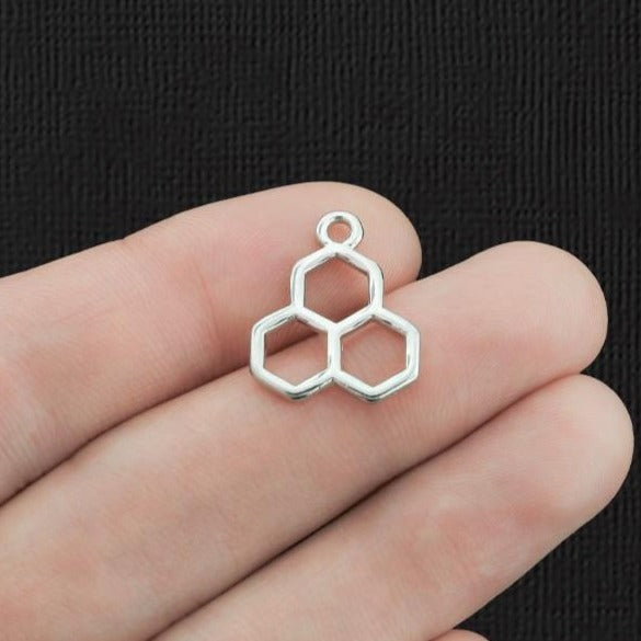 4 breloques en nid d'abeille argentées - SC524