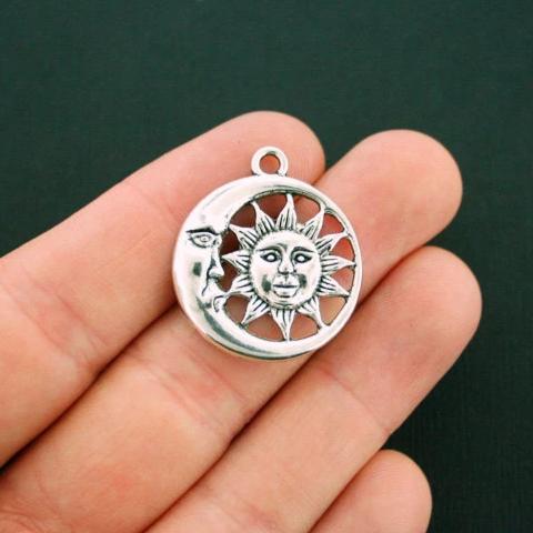 4 breloques de ton argent antique lune et soleil - SC5999