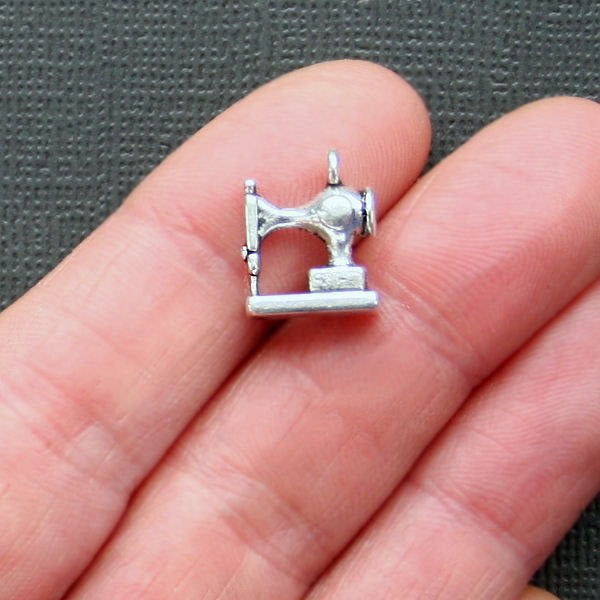 4 breloques argentées antiques pour machine à coudre 3D - SC427