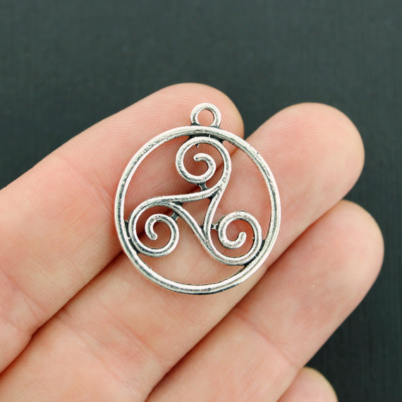 4 breloques triple spirale ton argent antique 2 faces - SC5469