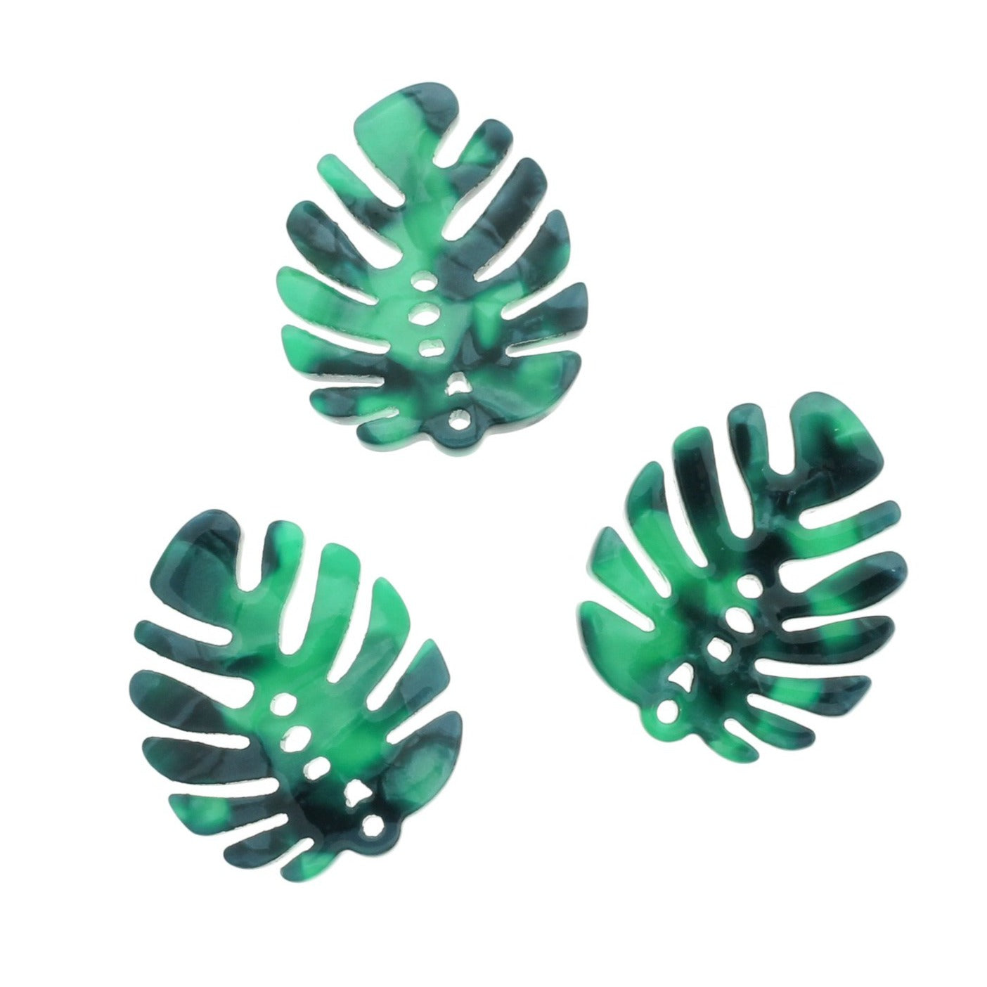 4 breloques en résine de feuilles tropicales - K300