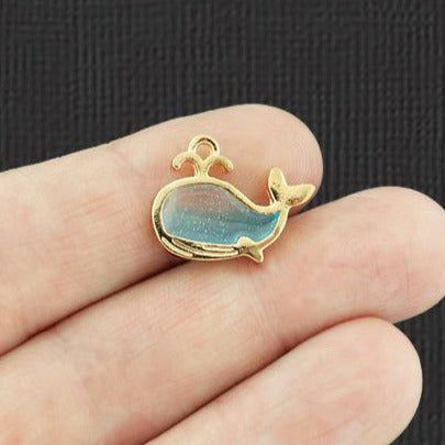 4 breloques en émail scintillant ton or baleine - E923