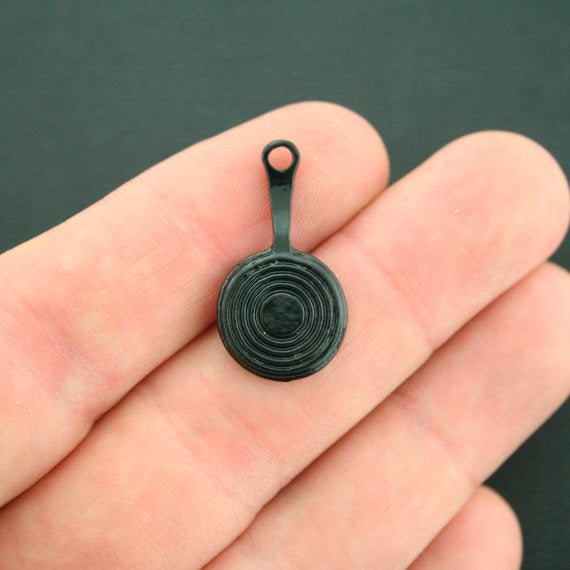 5 Frying Pan Black Enamel Charms 3D - E589