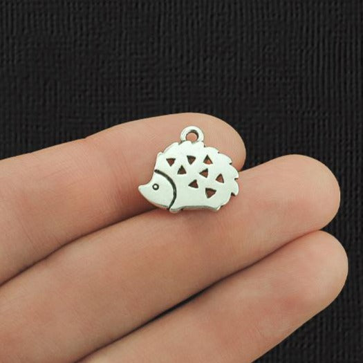 5 breloques argentées antiques hérisson 2 faces - SC383