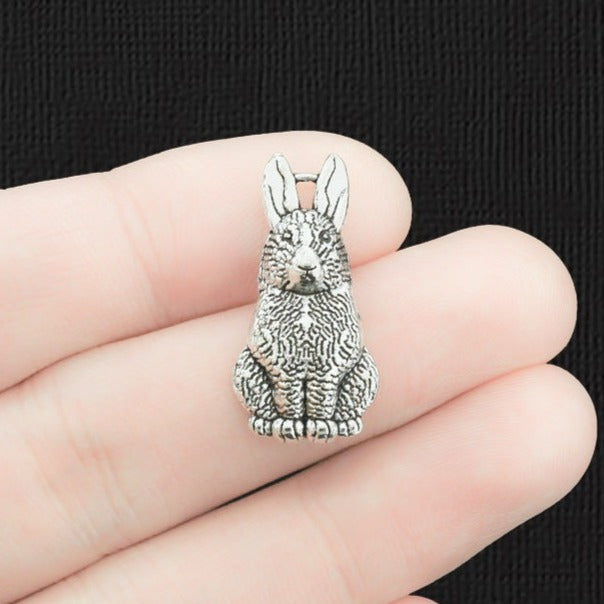 5 breloques argentées antiques de lapin - SC1399