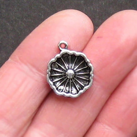 6 Bundt Pan Antique Silver Tone Charms - SC1219