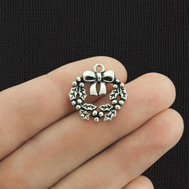 6 Christmas Wreath Antique Silver Tone Charms - XC045