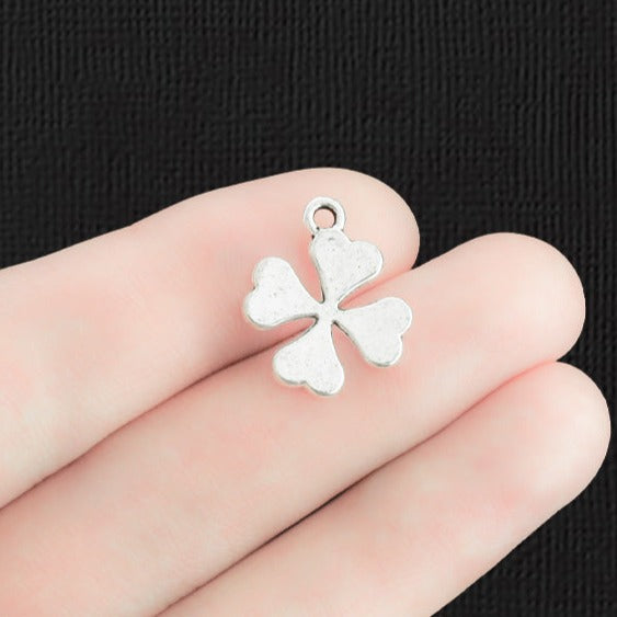 6 breloques ton argent antique trèfle à quatre feuilles - SC180