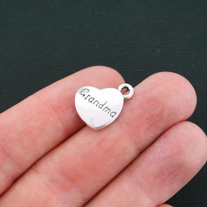 6 Grandma Antique Silver Tone Charms 2 Sided - SC4699