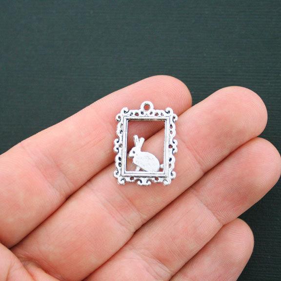 8 breloques argentées antiques de lapin - SC4309