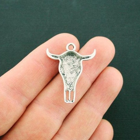 8 breloques argentées antiques de crâne de bétail - SC6517