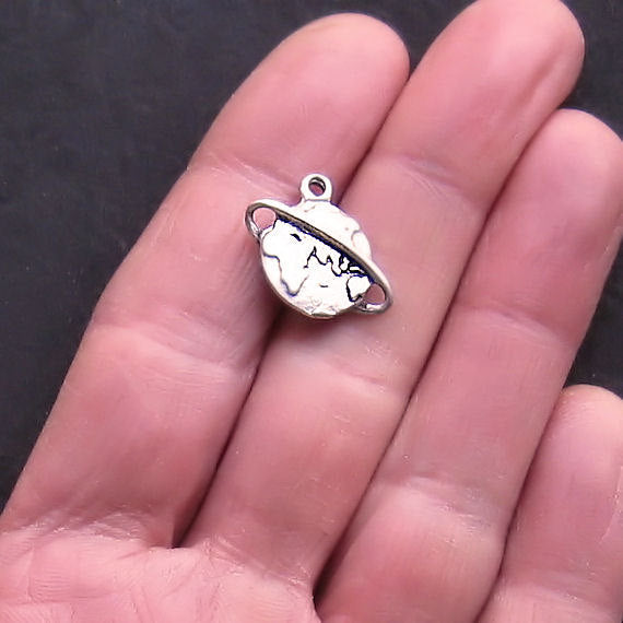 8 Globe Antique Silver Tone Charms 2 Sided - SC829