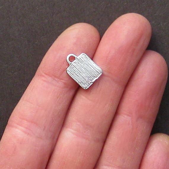 8 breloques argentées antiques à l'échelle - SC1203