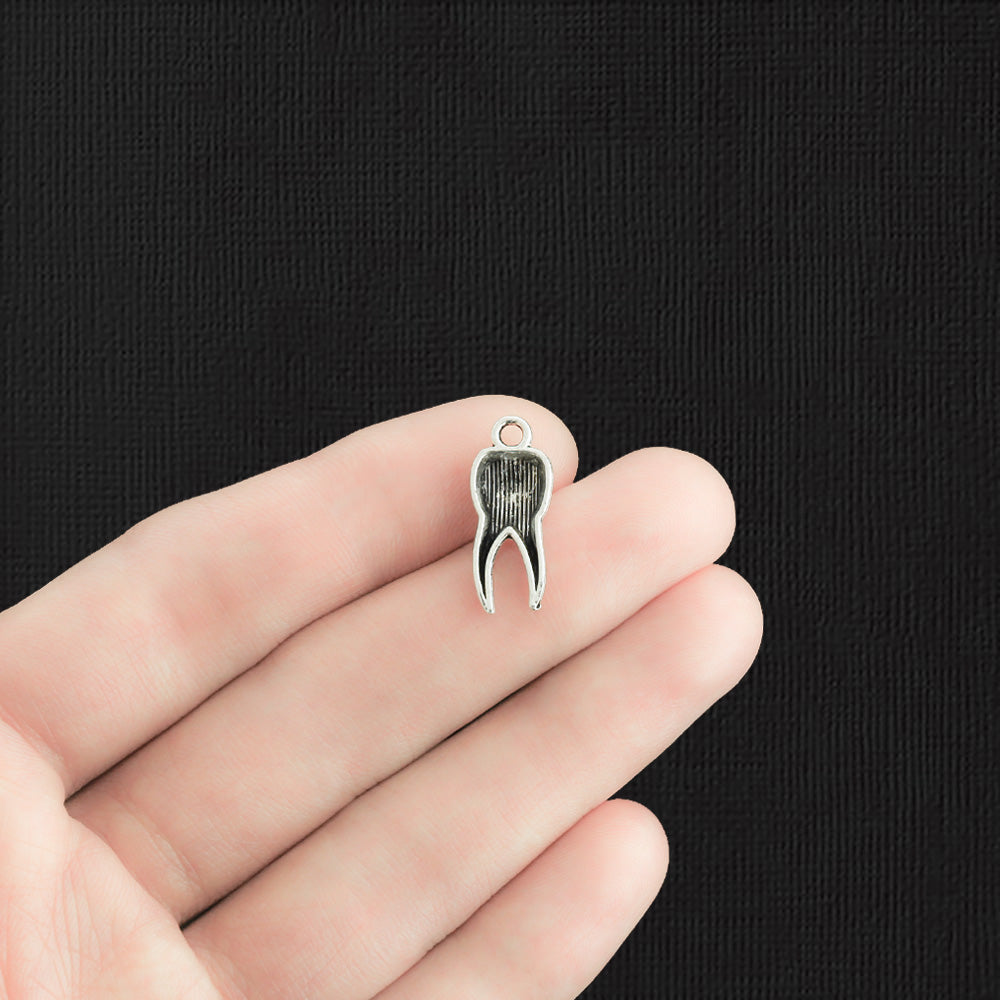 8 Tooth Antique Silver Tone Charms - SC2006