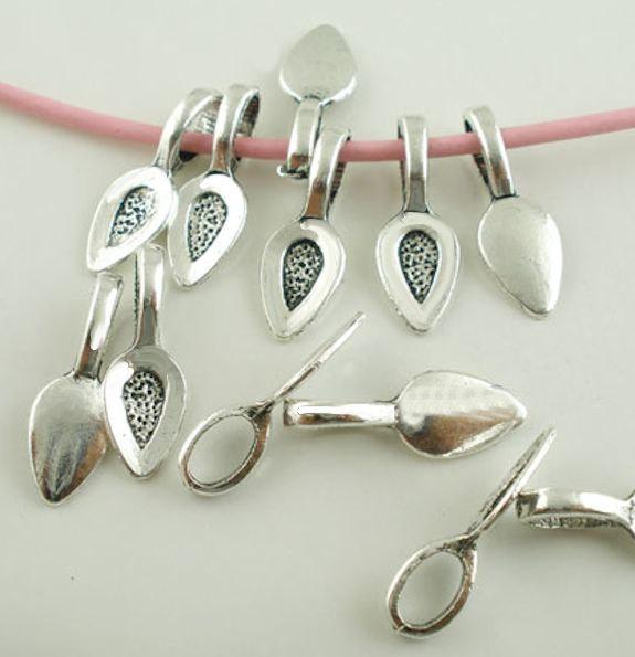 Colle ton argent antique sur bélières - 21,3 mm x 7,8 mm - 12 pièces - FD011